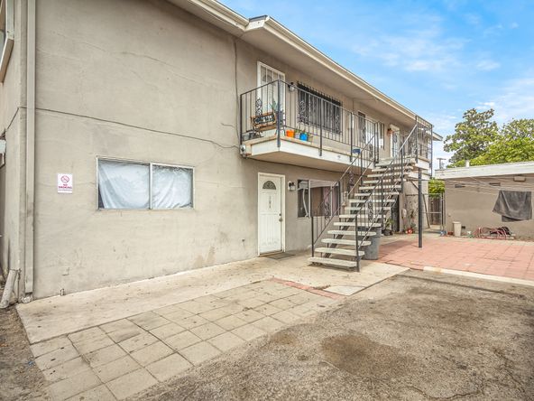 1476 N Cedar Ave, Fresno, CA 93703